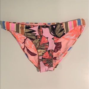 Maaji bikini bottoms reversible